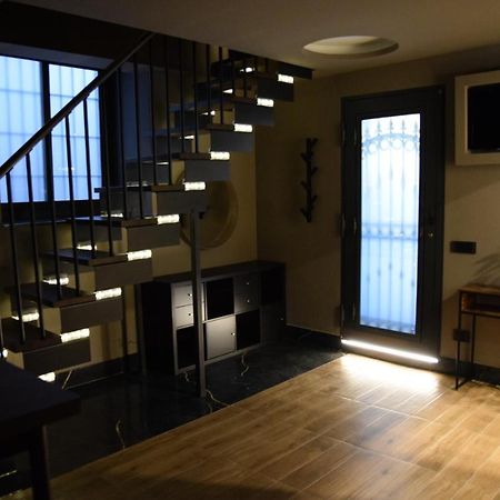 Rebecca House Suites カターニア エクステリア 写真