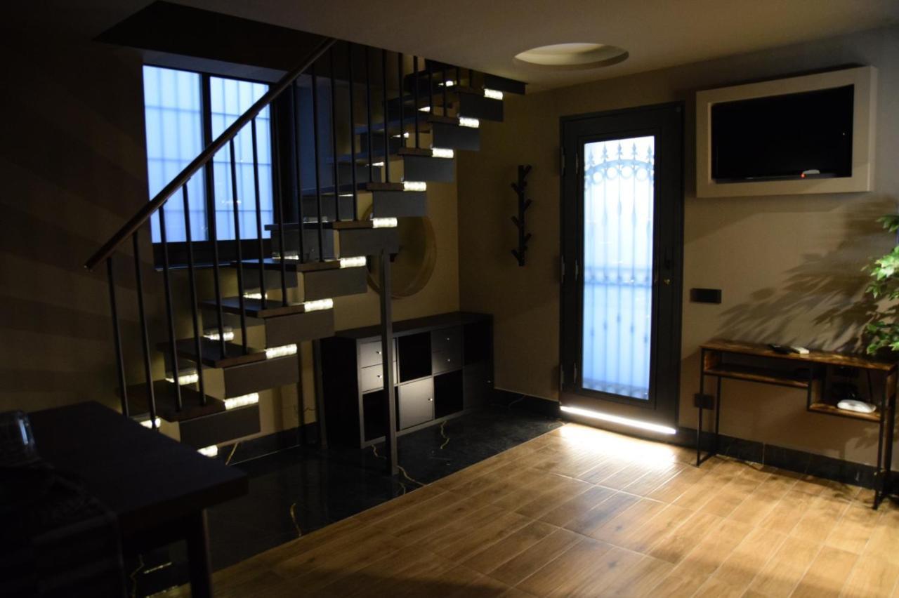Rebecca House Suites カターニア エクステリア 写真