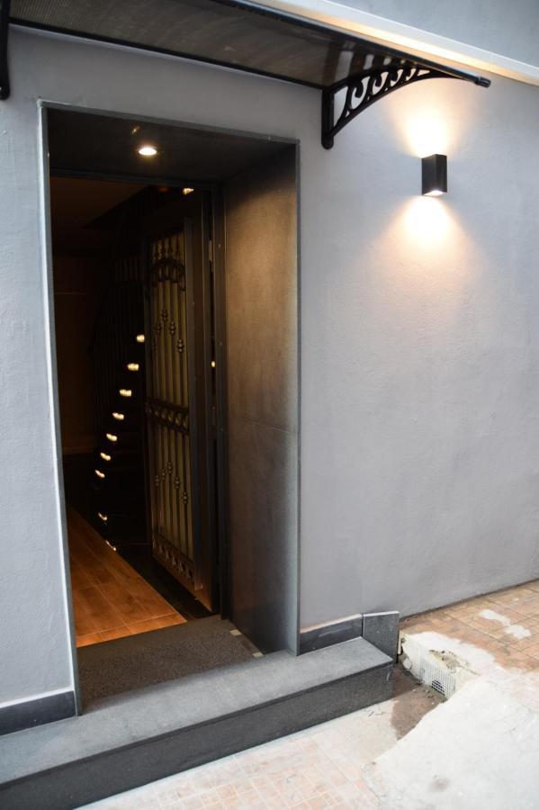 Rebecca House Suites カターニア エクステリア 写真