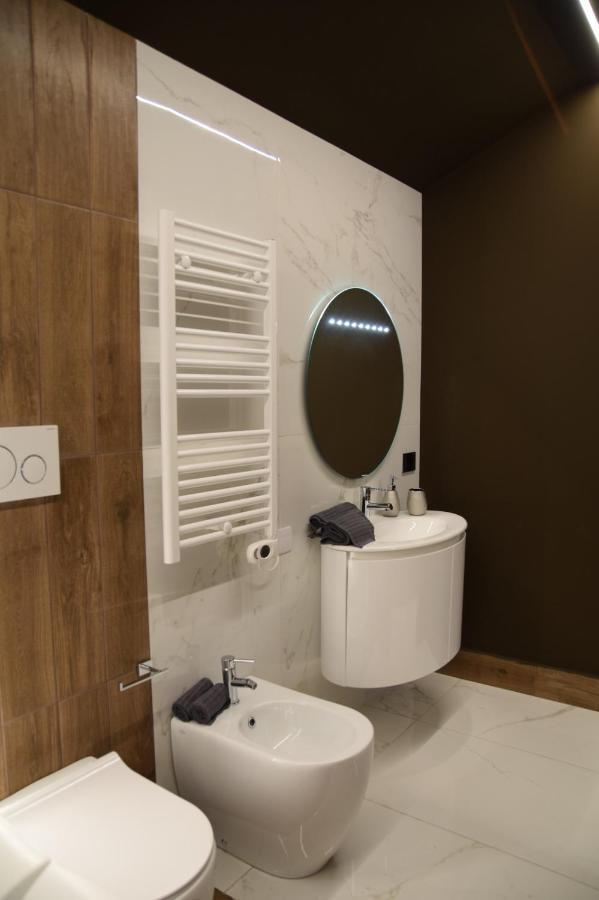 Rebecca House Suites カターニア エクステリア 写真