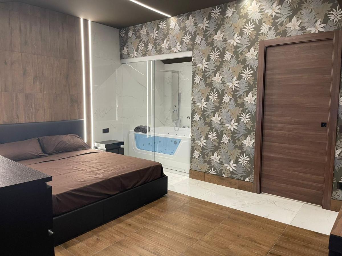 Rebecca House Suites カターニア エクステリア 写真